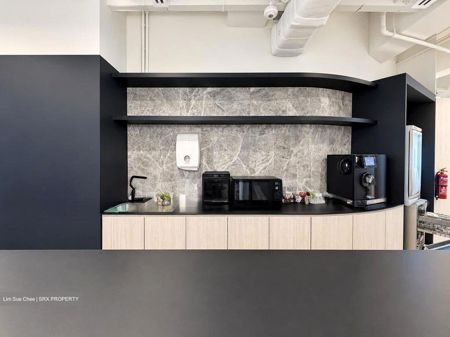 Harbourfront Tower Two (D4), Office #631037901